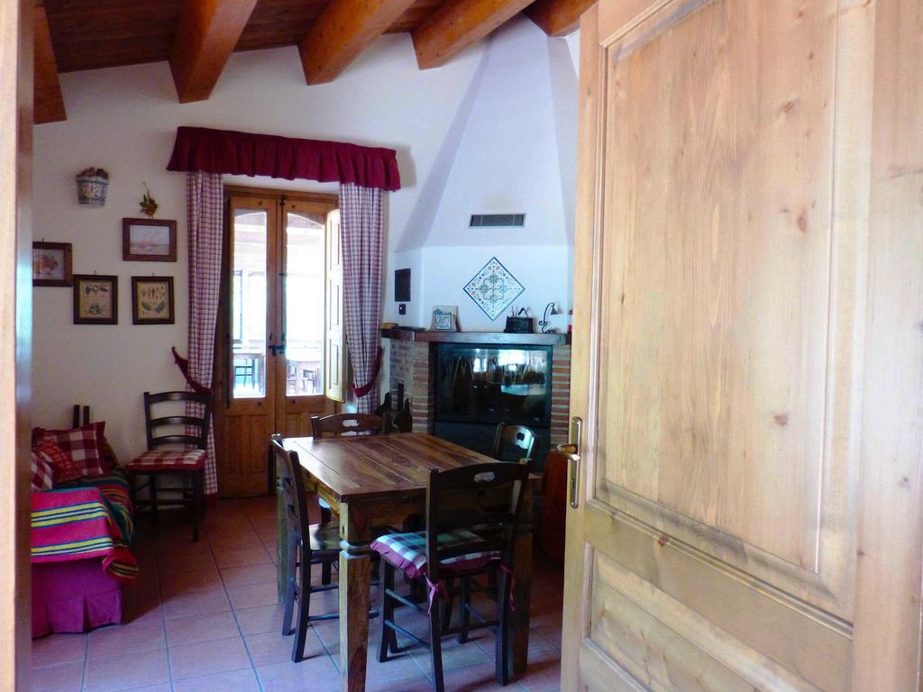 L'Orto Dei Semplici Guest House Mascali Exterior photo